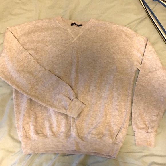 Brandy Melville plain grey sweatshirt - Picture 3 of 4